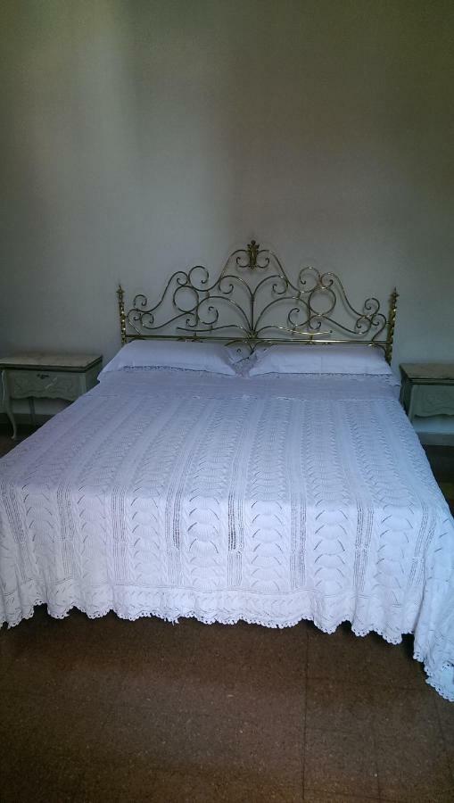 Palazzo Don Ruggiero Hotel San Ferdinando di Puglia Bagian luar foto
